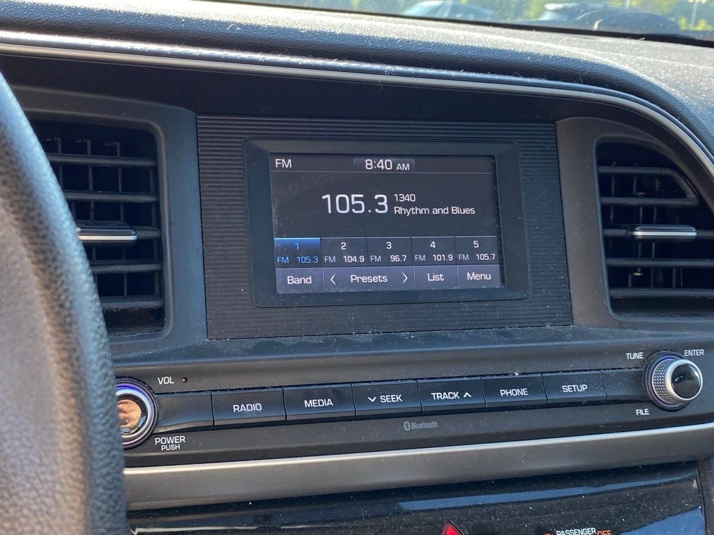 2019 Hyundai ELANTRA SE