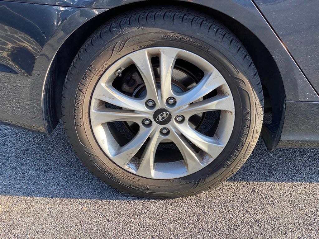 2011 Hyundai SONATA Limited