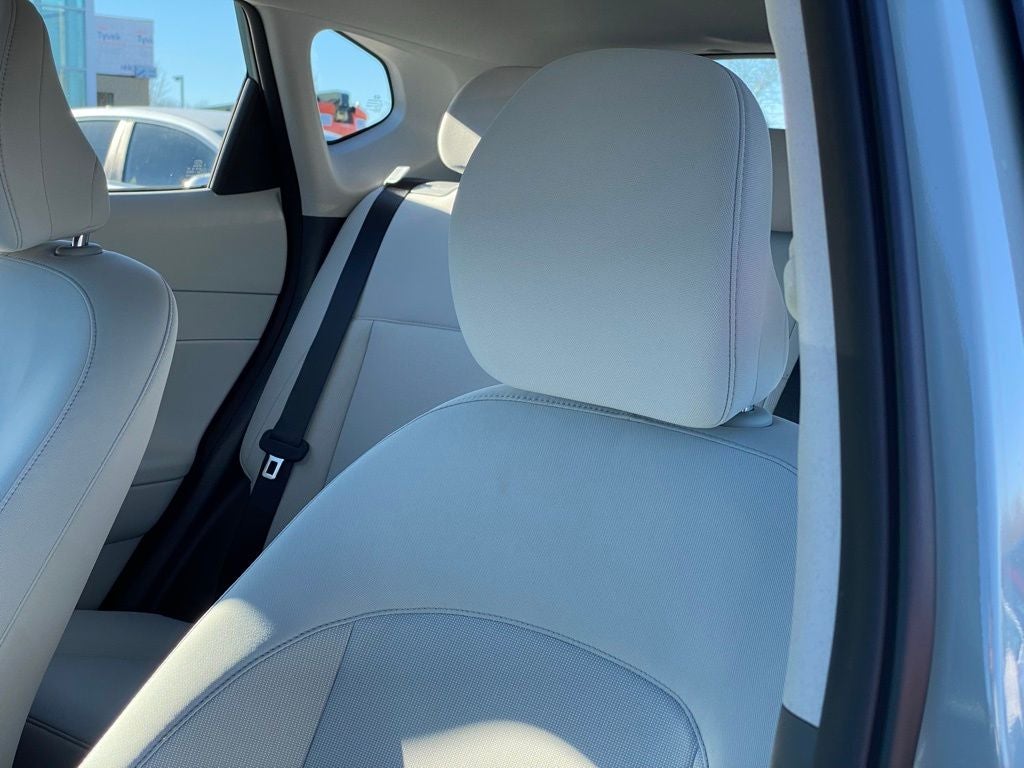 2026 Hyundai KONA SE FWD