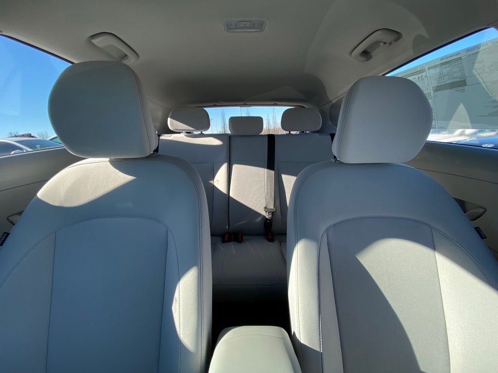 2026 Hyundai KONA SE FWD