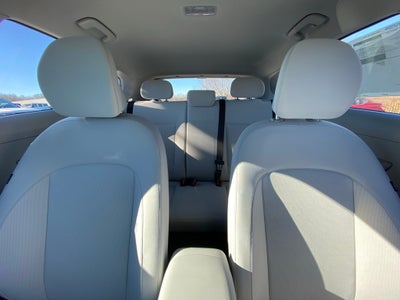 2026 Hyundai KONA SE FWD