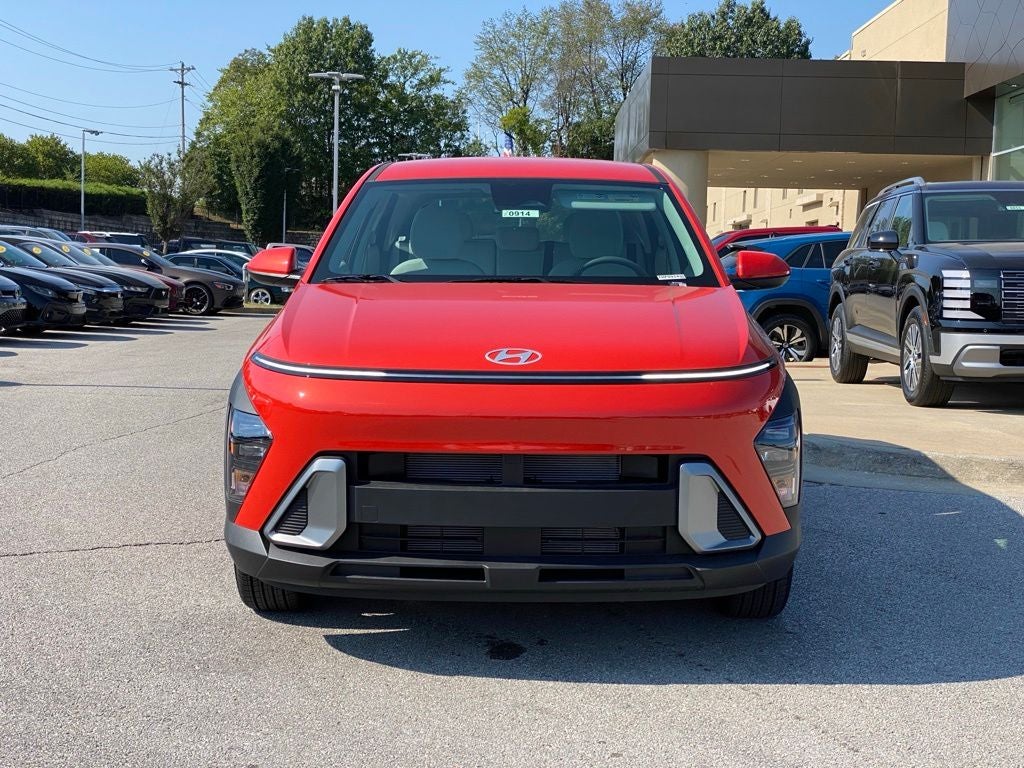 2027 Hyundai KONA SE FWD