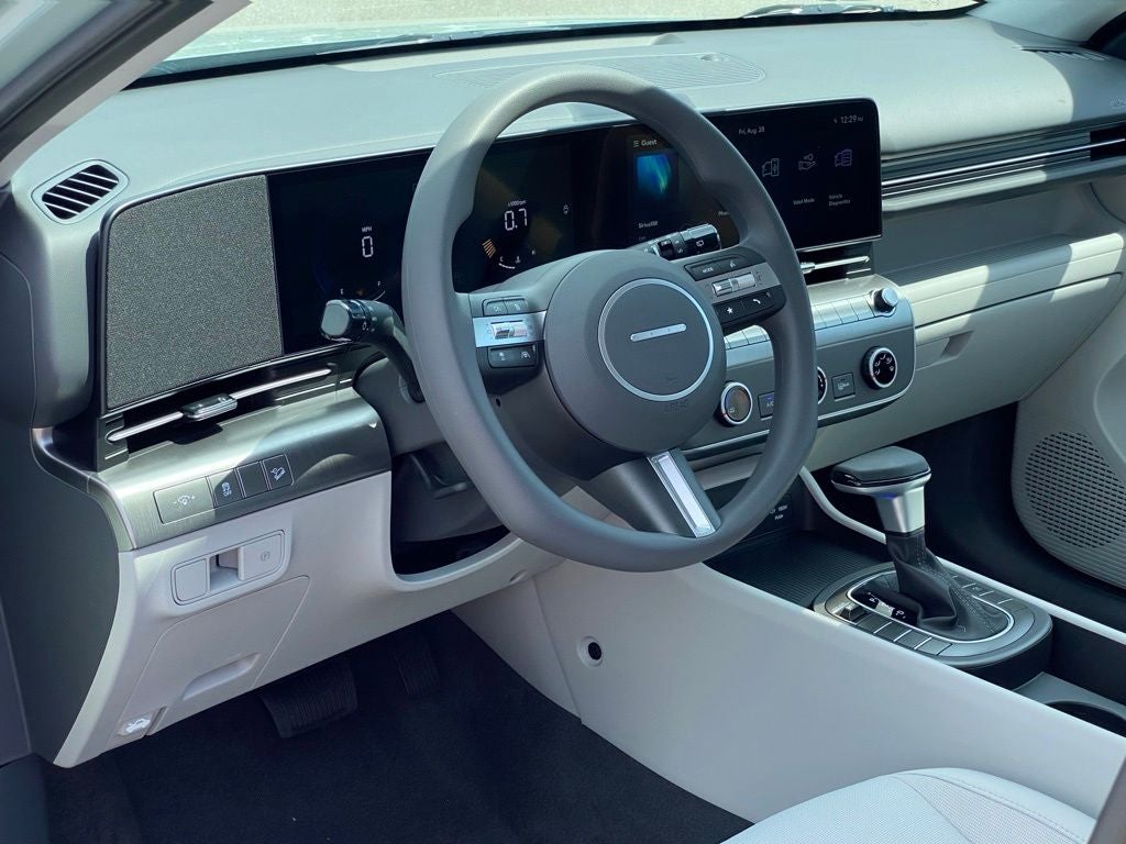 2027 Hyundai KONA SE FWD