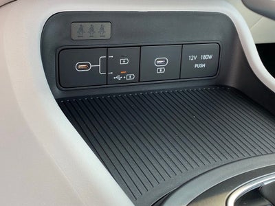 2027 Hyundai KONA SE FWD