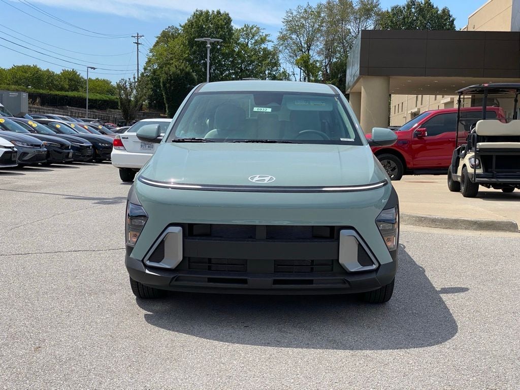 2027 Hyundai KONA SE FWD