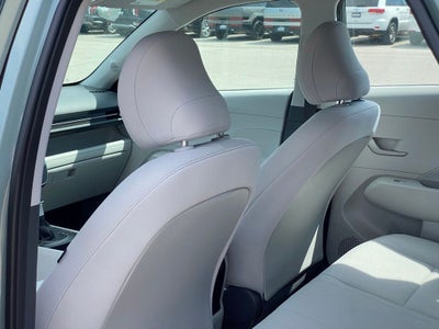 2027 Hyundai KONA SE FWD