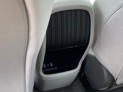 2027 Hyundai KONA SE FWD