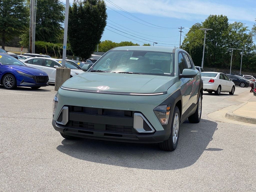 2027 Hyundai KONA SE FWD