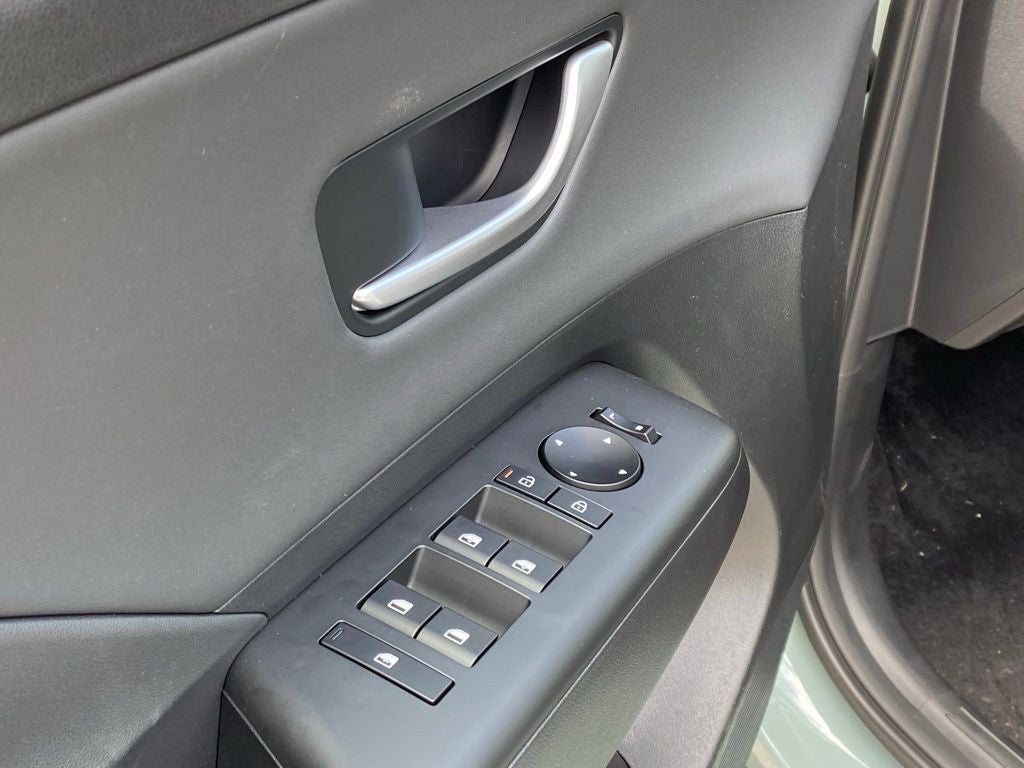 2026 Hyundai KONA SEL Premium FWD