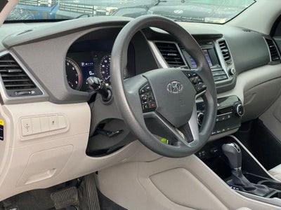2016 Hyundai TUCSON SE