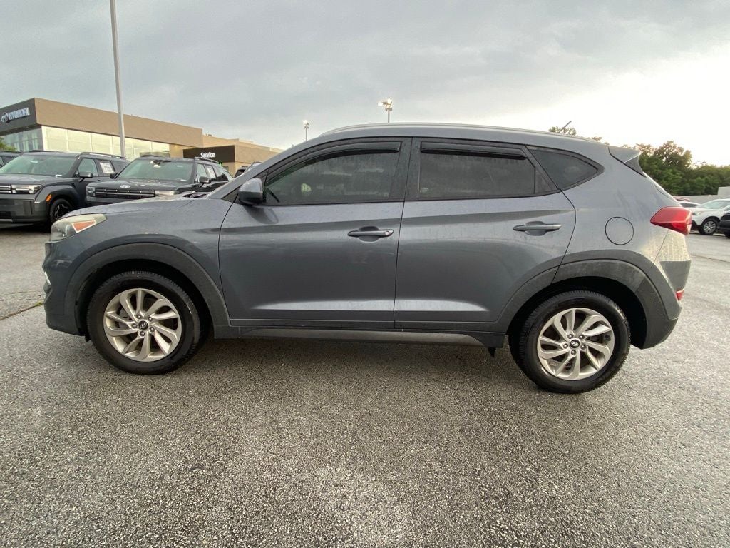 2016 Hyundai TUCSON SE