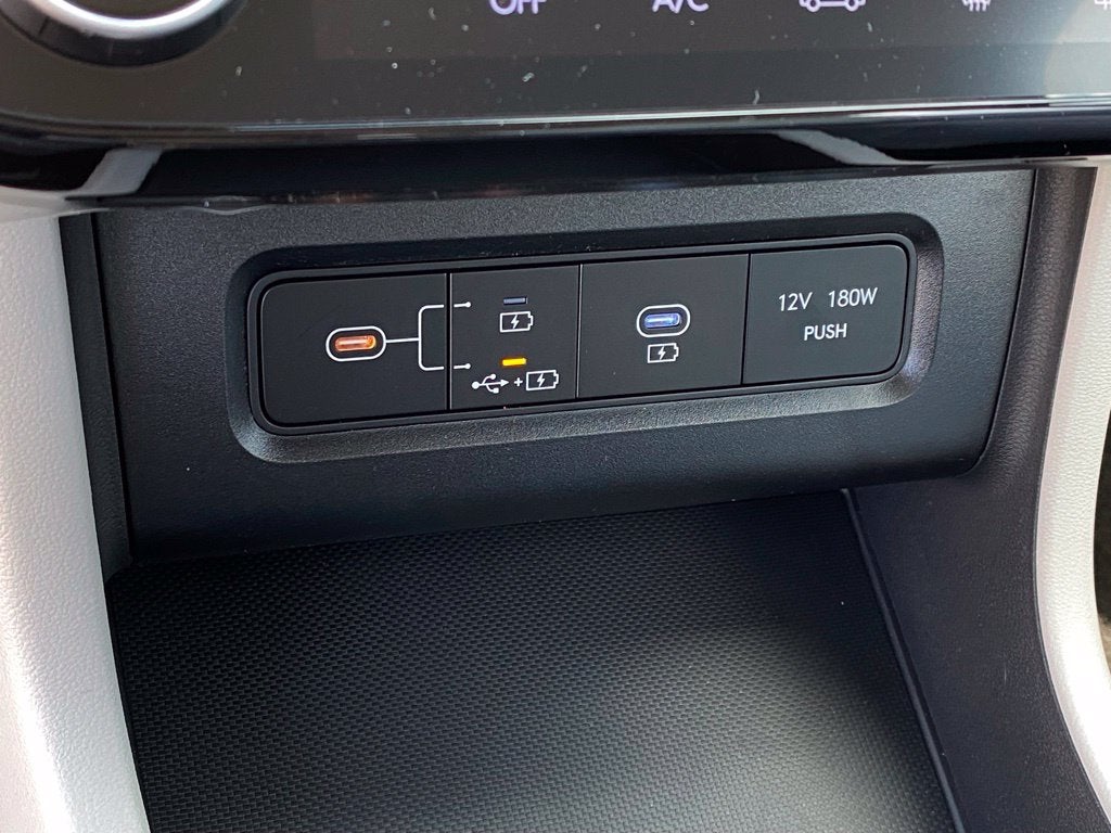 2026 Hyundai TUCSON HYBRID SE