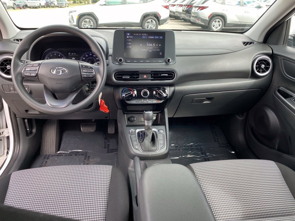 2023 Hyundai KONA SE