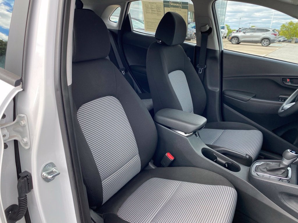 2023 Hyundai KONA SE
