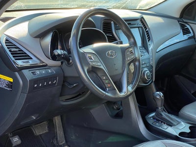 2016 Hyundai SANTA FE SE