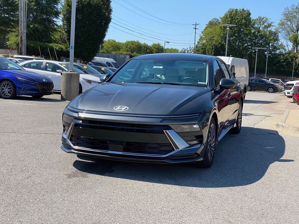2026 Hyundai SONATA HYBRID SEL