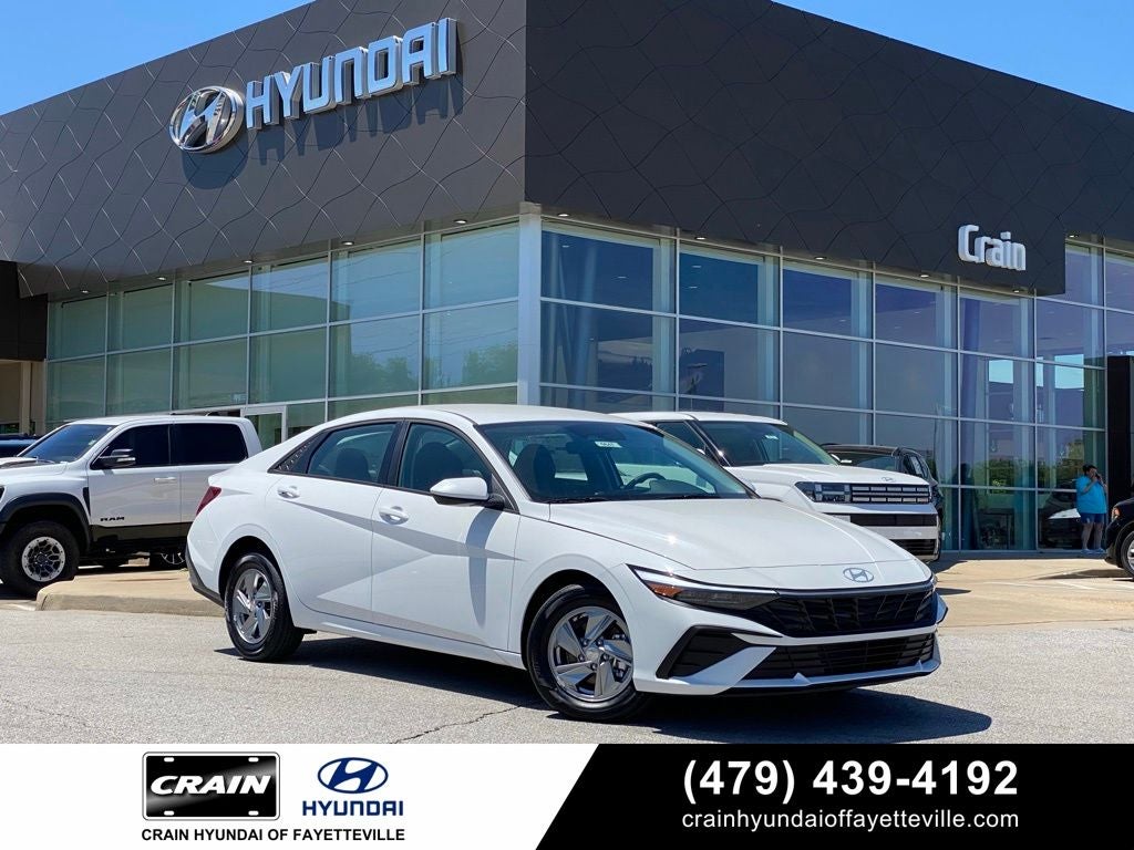 2026 Hyundai ELANTRA SE