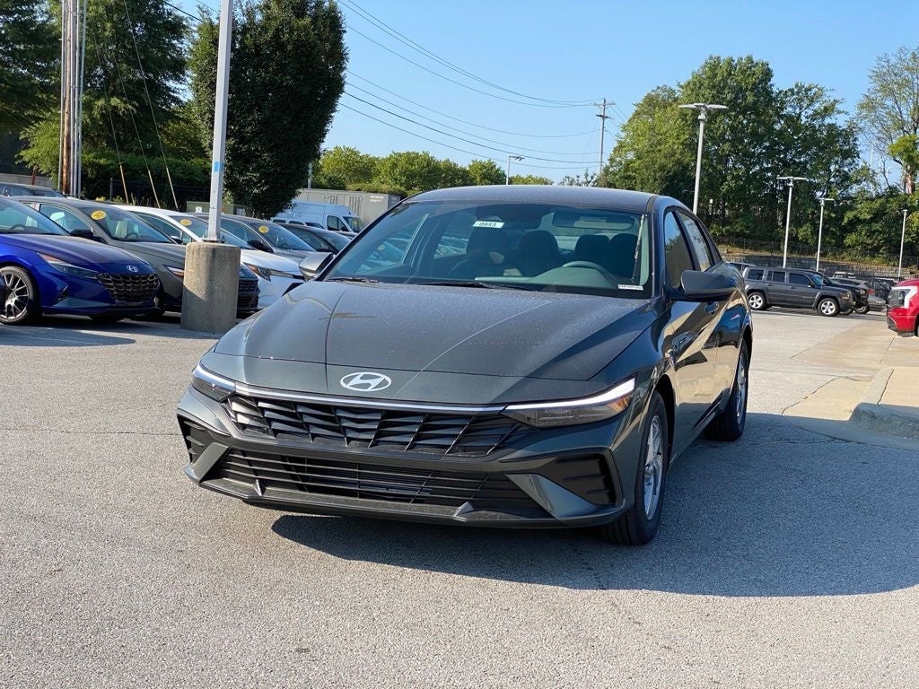 2026 Hyundai ELANTRA SE