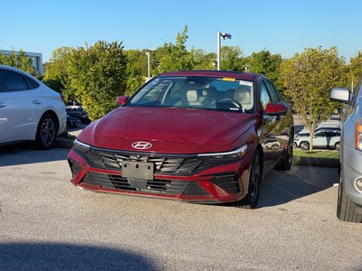 2024 Hyundai ELANTRA Limited