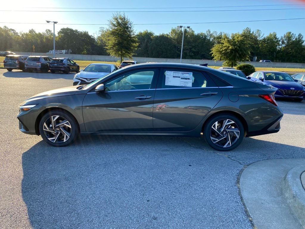 2026 Hyundai ELANTRA Limited