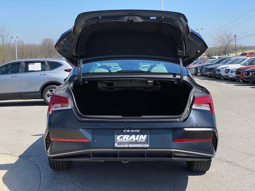 2024 Hyundai ELANTRA Limited