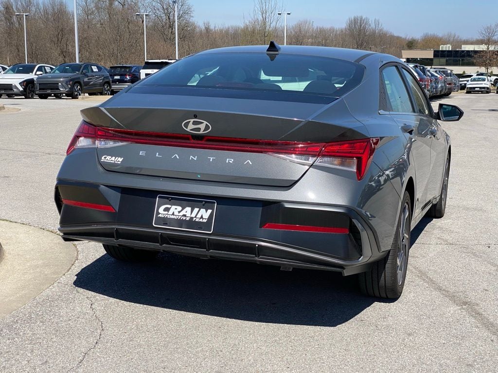 2025 Hyundai ELANTRA SEL Convenience