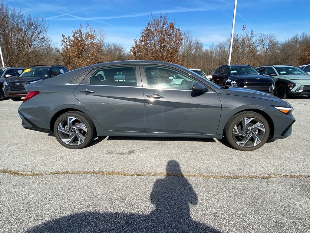 2025 Hyundai ELANTRA SEL Convenience