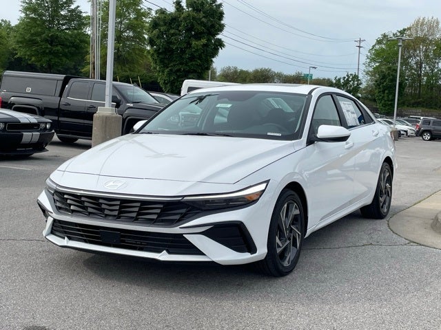 2025 Hyundai ELANTRA SEL Convenience