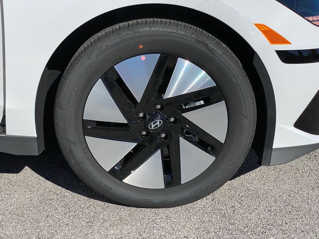 2025 Hyundai IONIQ 6 SE