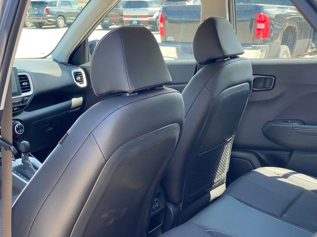 2026 Hyundai VENUE SEL W/Two-Tone Roof