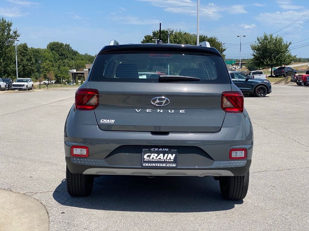 2026 Hyundai VENUE SEL W/Two-Tone Roof