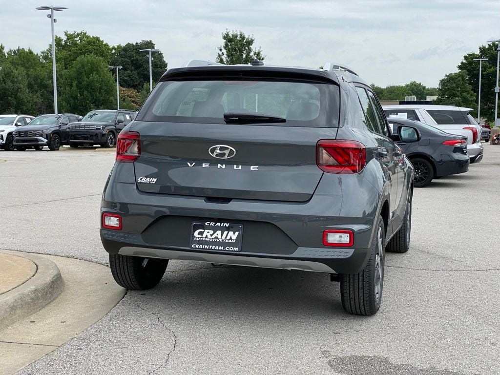 2026 Hyundai VENUE SEL W/Two-Tone Roof