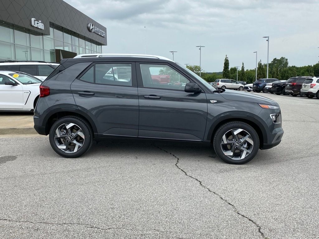 2026 Hyundai VENUE SEL W/Two-Tone Roof