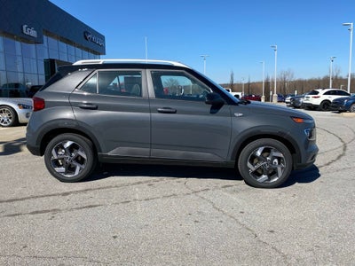 2026 Hyundai VENUE SEL W/Two-Tone Roof