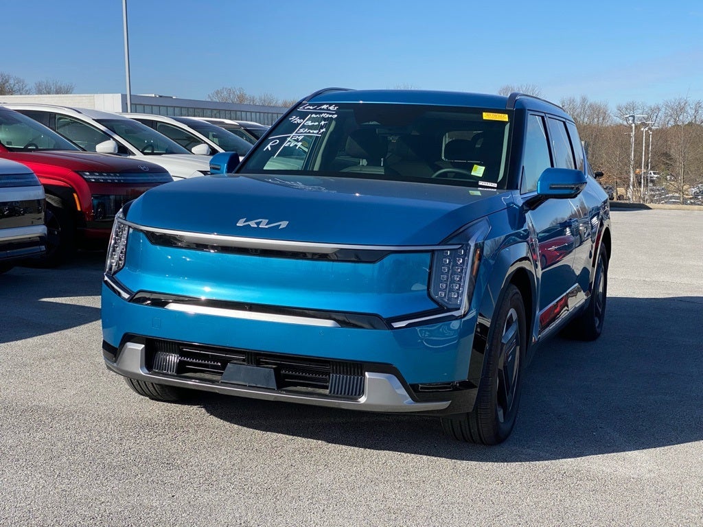 2024 Kia EV9 Land