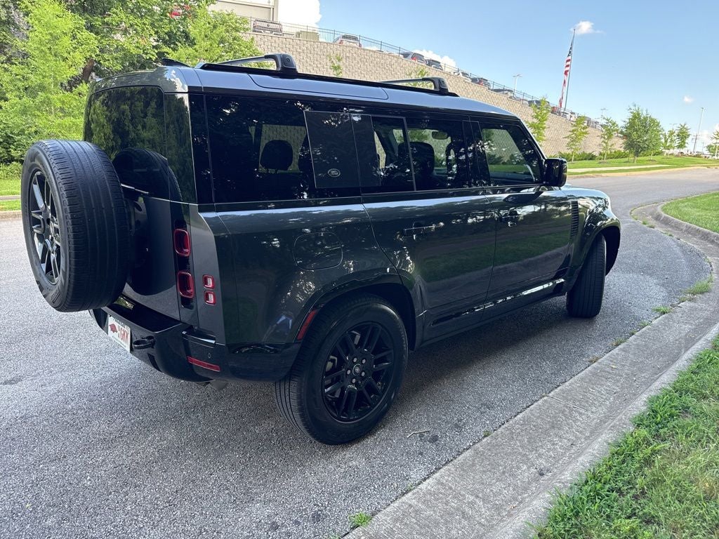 2024 Land Rover Defender 110 X-Dynamic SE