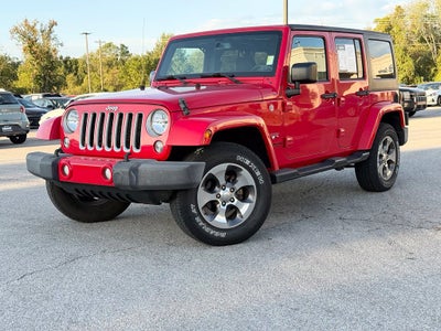2016 Jeep Wrangler Unlimited Sahara - 4WD / CARFAX ONE OWNER