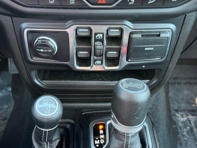 2019 Jeep Wrangler Unlimited Sahara APPLE CAR PLAY / CLEAN CARFAX/ 1 OWNER