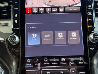 2026 RAM 1500 Limited - 4WD / PANORAMIC SUNROOF / CLEAN CARFAX