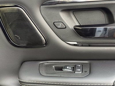 2026 RAM 1500 Limited - 4WD / PANORAMIC SUNROOF / CLEAN CARFAX