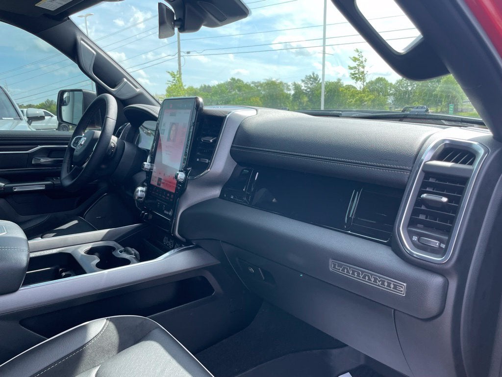 2025 RAM 1500 Laramie - 4WD / LEVEL 2 / NIGHT EDITION