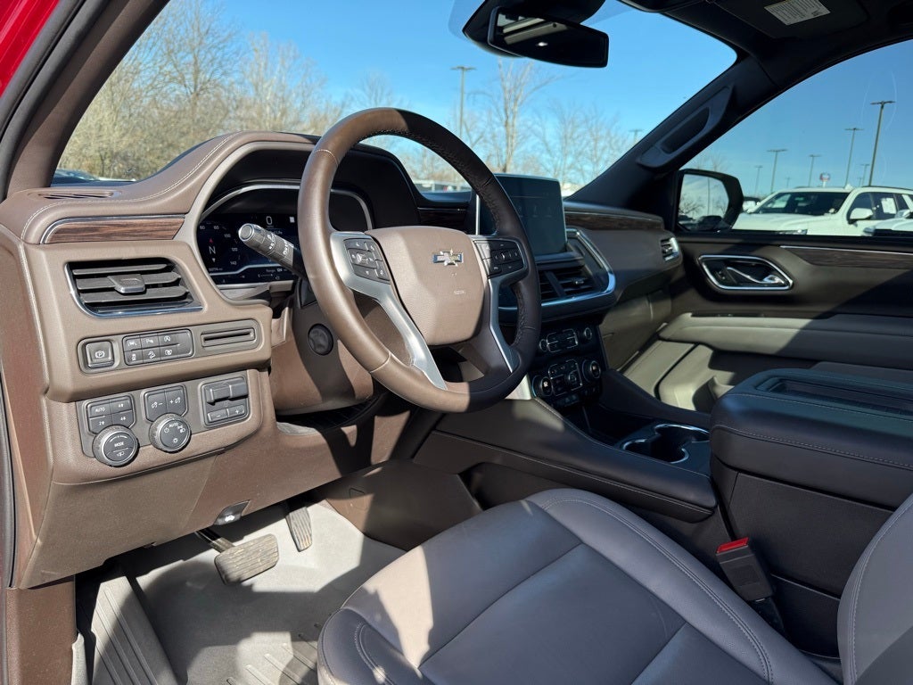 2023 Chevrolet Suburban Z71 2ND ROW BUCKET