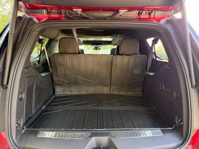 2024 Chevrolet Suburban RST - 4WD / PANORAMIC SUNROOF / CLEAN CARFAX