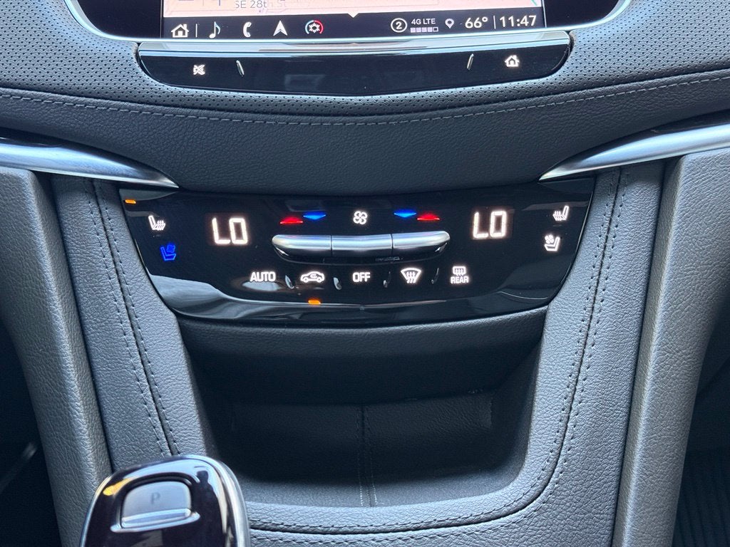 2026 Cadillac XT5 Premium Luxury - AWD / SUNROOF / ONE OWNER