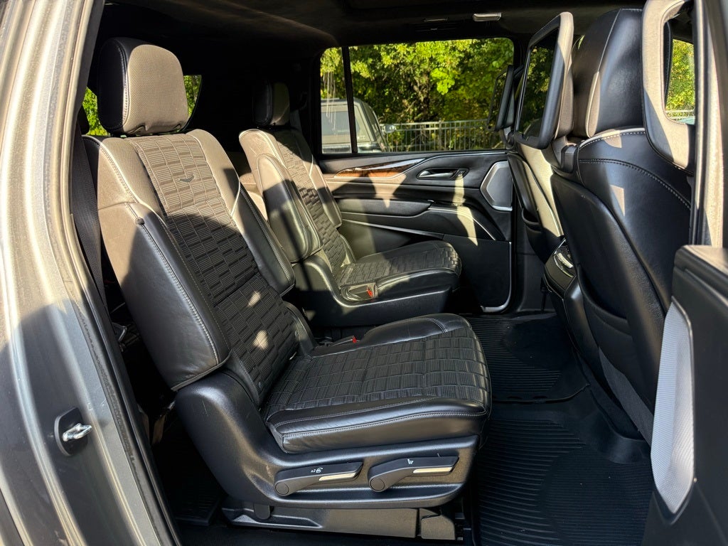 2021 Cadillac Escalade ESV Sport Platinum PANO MOONROOF / 4x4 / CLEAN CARFAX