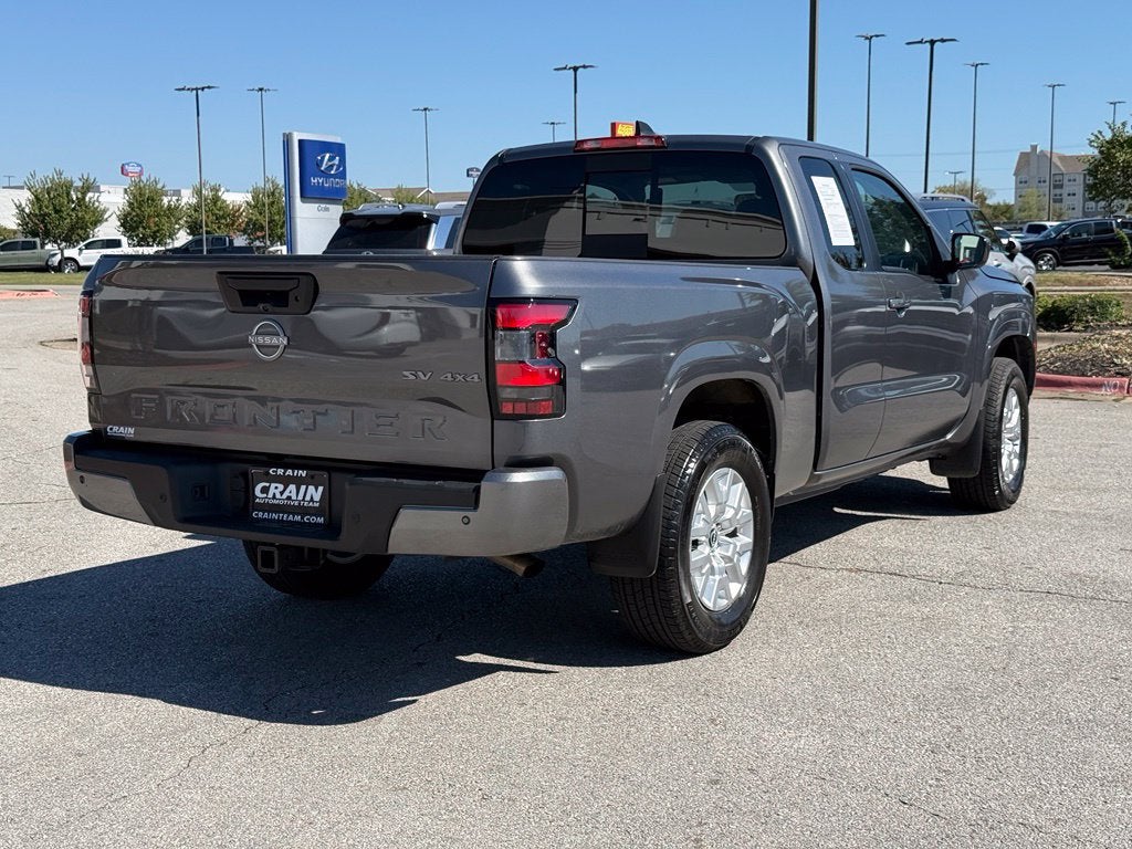 2024 Nissan Frontier SV
