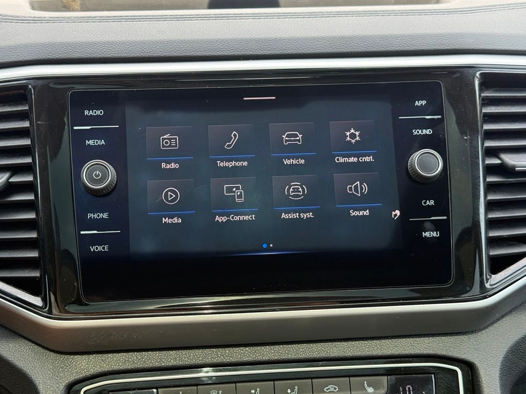 2022 Volkswagen Atlas SE w/Tech - Photo 13