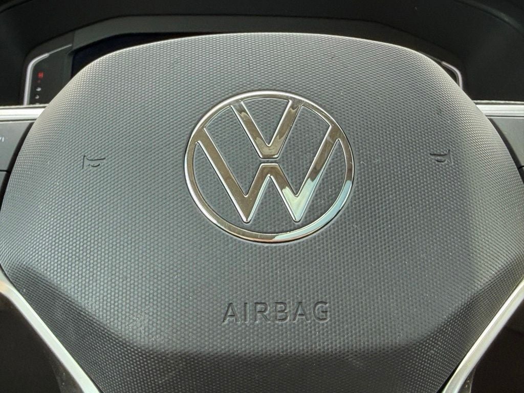 2022 Volkswagen Atlas SE w/Tech - Photo 16
