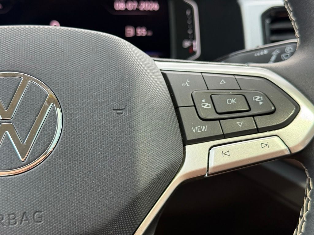 2022 Volkswagen Atlas SE w/Tech - Photo 17