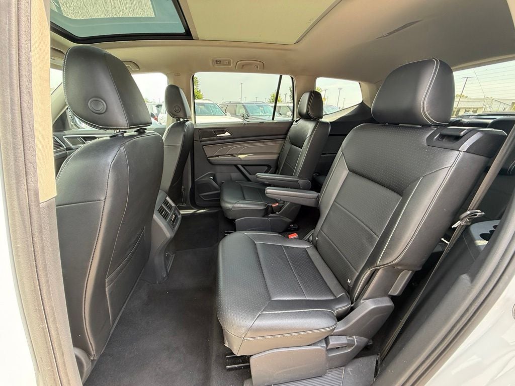 2022 Volkswagen Atlas SE w/Tech - Photo 31